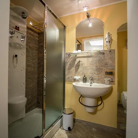 Apartmanhotel Ego' & Center Ferrara