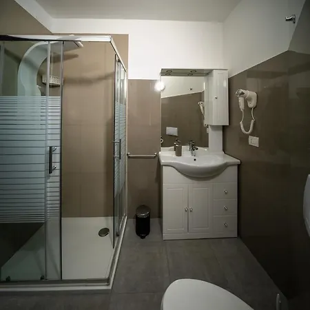 Ego' & Center Apartmanhotel 4*
