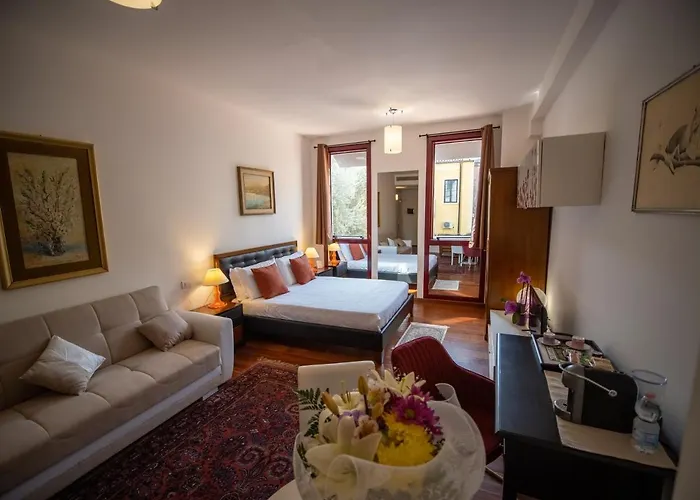 Ego' & Center 4* Ferrara