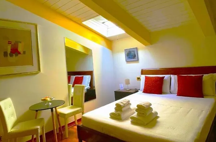 Ego' & Center Aparthotel