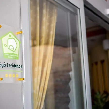 Ego' アパートホテル フェラーラ