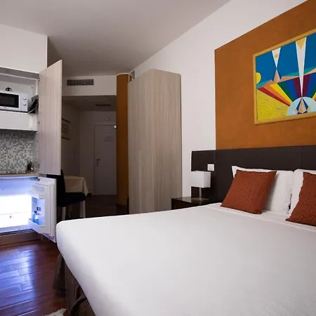 Ego' アパートホテル フェラーラ