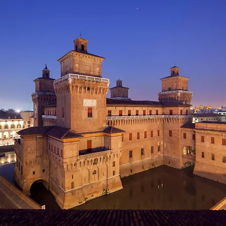 Ego' & Center מלון דירות 4*