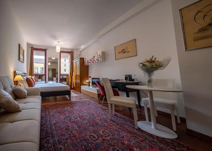 Ego' & Center Φεράρα