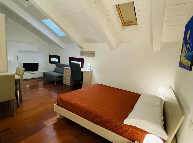 Ego' & Center מלון דירות