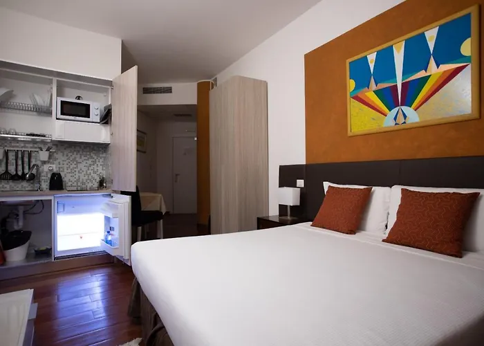 Ego' & Center Ξενοδοχείο με διαμερίσματα Φεράρα