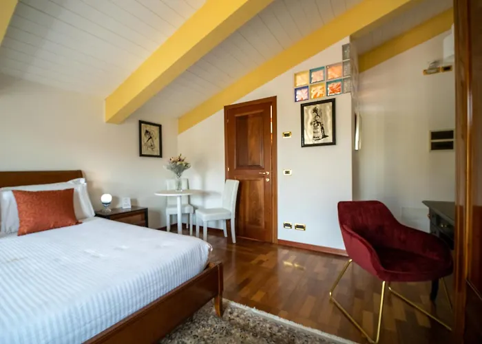 Ego' & Center Aparthotel