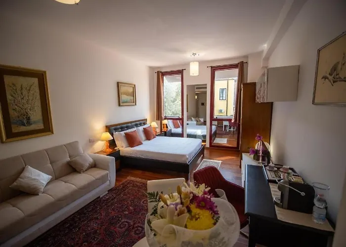 Aparthotel Ego' & Center